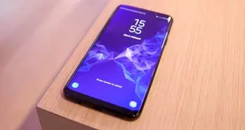 گوشی گلکسی S10 لایت به نمایشگر Infinity-O مجهز می شود