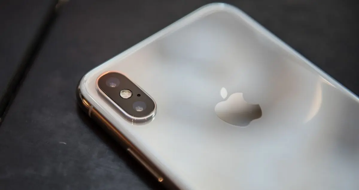 انفجار آیفون X پس از نصب سیستم عامل iOS 12.1!