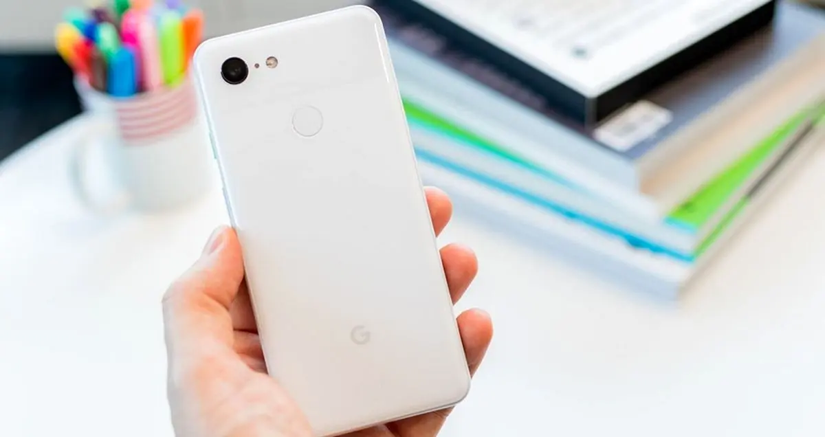 تصاویر گوشی گوگل پیکسل 3 لایت به اینترنت راه پیدا کرد