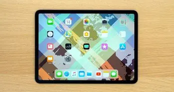 آیپد پرو 11 اینچی اپل به راحتی خم می شود!