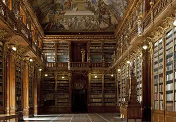 با تعدادی از شگفت انگیزترین و زیباترین کتابخانه های اروپا آشنا شوید