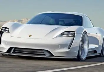 پورشه اطلاعات جدیدی از خودروی تمام الکتریکی تایکان منتشر کرد