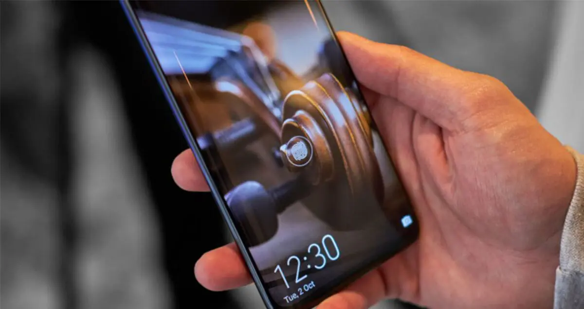 آینده می‌تواند شبیه گوشی Huawei Mate 20 pro باشد