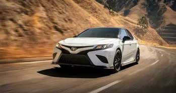 تویوتا کمری TRD در نمایشگاه خودروی لس آنجلس به نمایش گذاشته شد