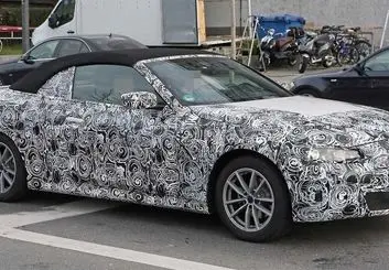 اولین تصاویر نسل جدید بی ام سری 4 کروک به اینترنت راه پیدا کرد