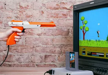 سرقت مسلحانه از بانک با اسلحه پلاستیکی کنسول NES