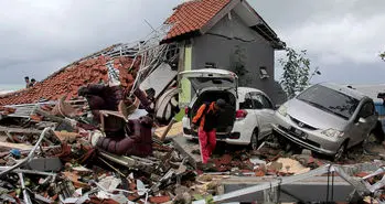 سونامی اندونزی جان بیش از 168 نفر را گرفت