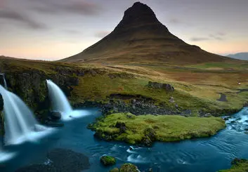 گردشگری ایسلند به علت ناتوانی خطوط هوایی کاهش پیدا می کند