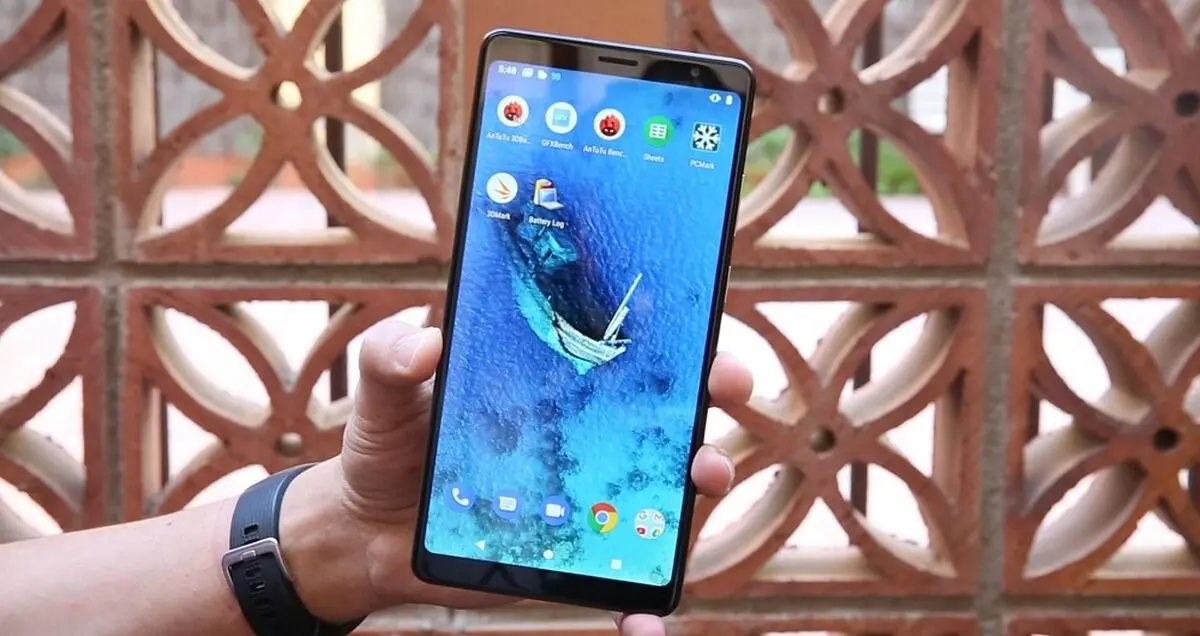 لنوو Tab V7 مجهز به نمایشگر 6.9 اینچی از راه رسید