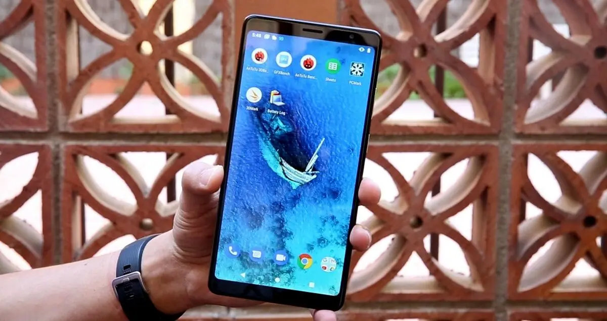 لنوو Tab V7 مجهز به نمایشگر 6.9 اینچی از راه رسید