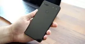 اسنشال PH-2 به دوربین سلفی زیر نمایشگر مجهز می شود
