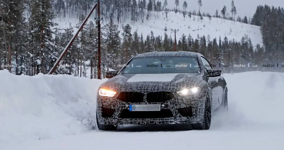 عکاسان موفق به شکار بی ام و M8 گرن کوپه شدند