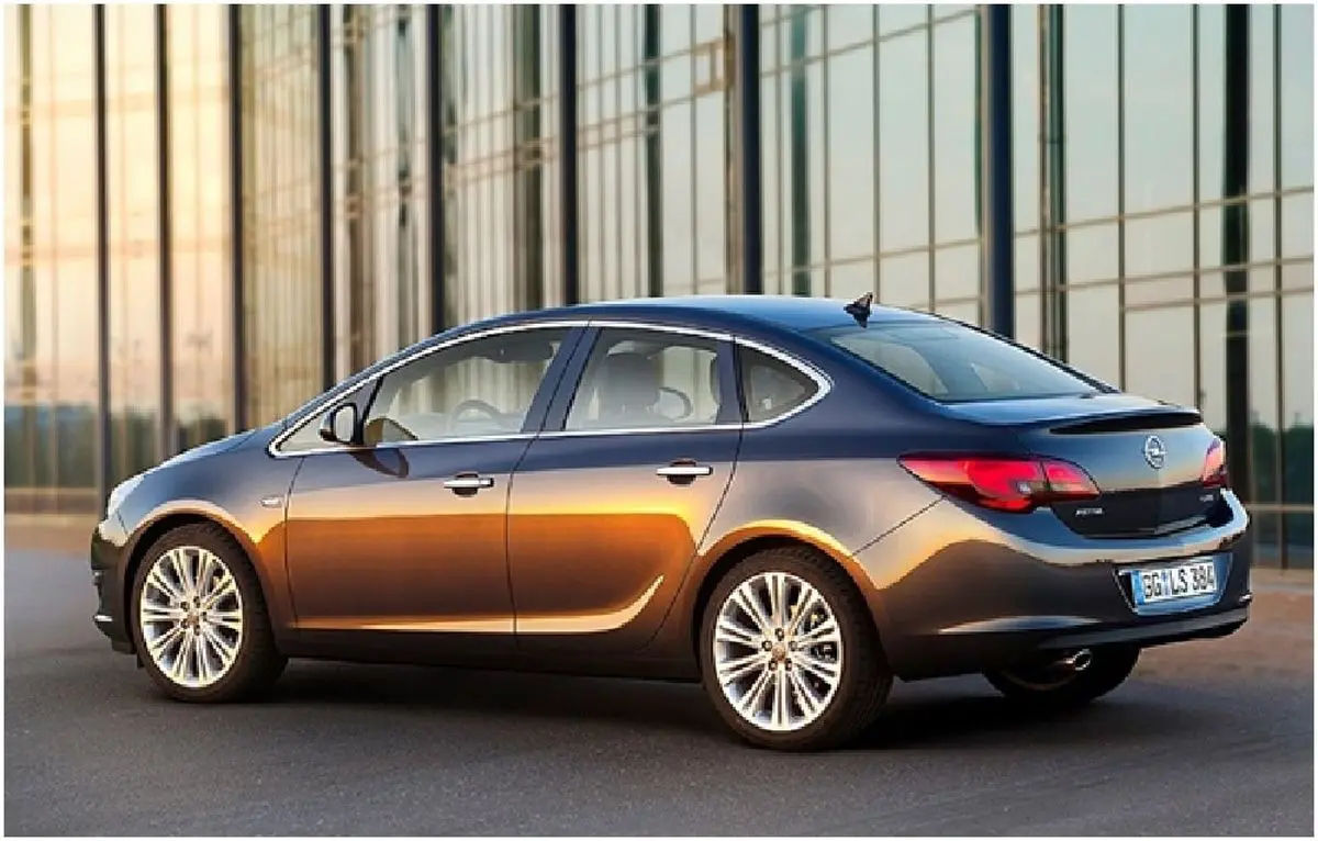 چرا اپل آسترا پرفروش‎ترین خودروی انگلستان شد؟