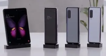 سامسونگ در حال توسعه دو گوشی انعطاف پذیر جدید است