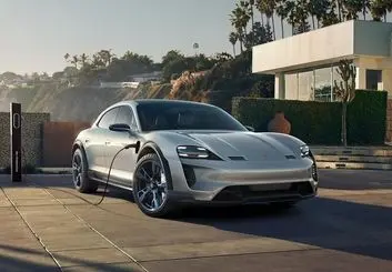 پورشه تایکان کراس توریسمو سال 2020 از راه می رسد