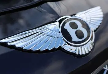 بنتلی یک خودروی شاسی بلند غول پیکر تولید می کند؟