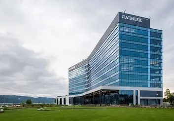 دایملر به دنبال تعدیل نیروی گسترده است