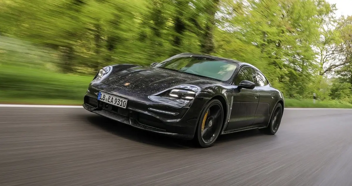 انتشار اولین تصاویر از کابین پورشه تایکان