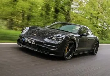 انتشار اولین تصاویر از کابین پورشه تایکان