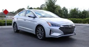 بررسی هیوندای النترا 2019؛ یک سدان کامپکت متفاوت!