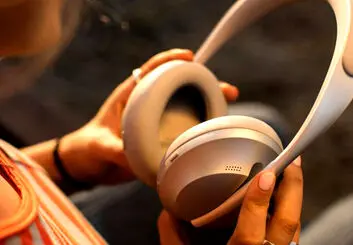 شرکت Bose از هدفون Noise Cancelling 700 رونمایی کرد