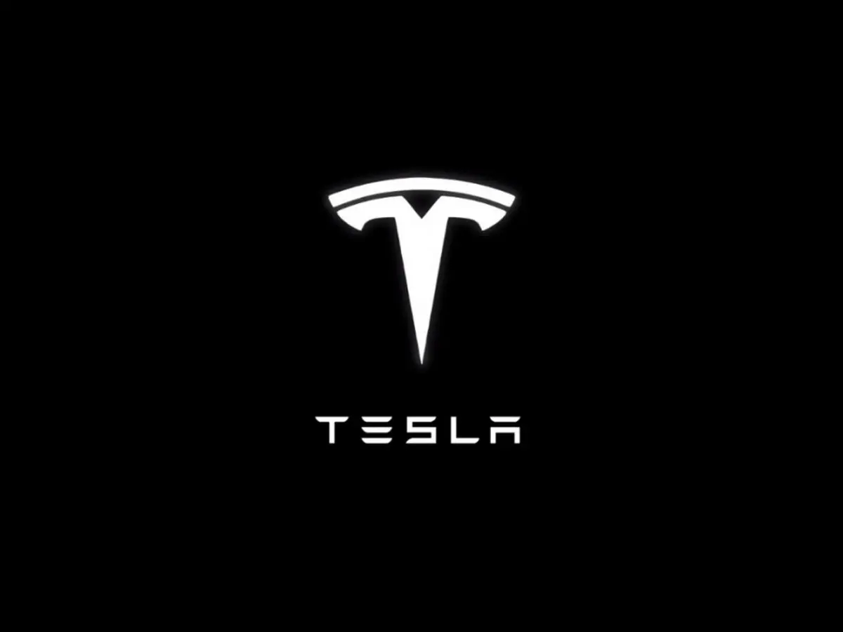 تسلا سال 2015 را با موفقیت پشت سر گذاشت