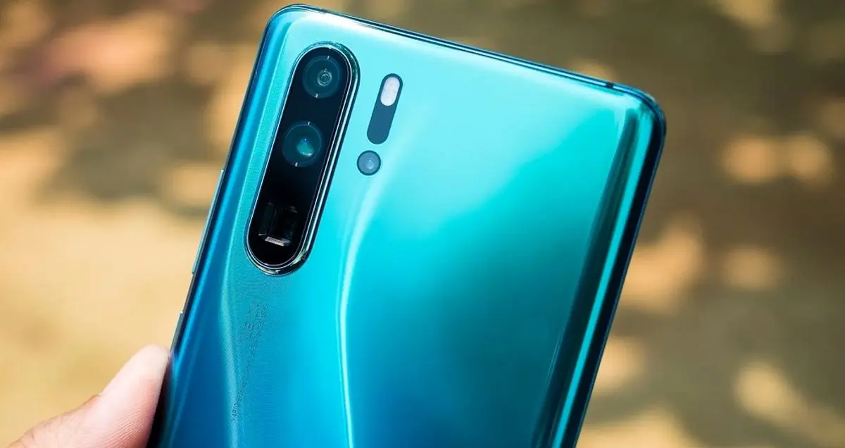 نگاهی به عملکرد دوربین هواوی P30 پرو در شب