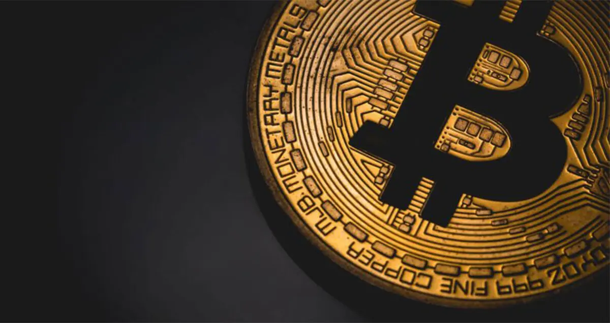 قیمت بیت کوین به کمتر از 11 هزار دلار رسید
