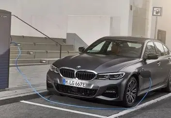 بی ام و 330e پلاگین هیبریدی مدل 2020 از راه رسید