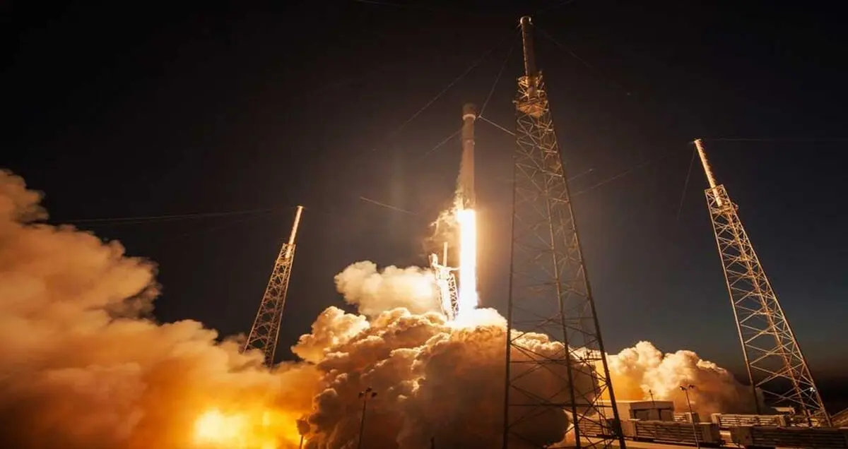 فرود موفقیت‌آمیز راکت CRS-8 روی کشتی بدون سرنشین