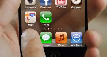 آیفون ۲۰۱۷ اپل به بدنه‌‌ تمام شیشه‌ای و نمایشگر AMOLED مجهز می‌شود