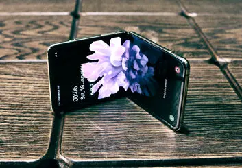 نگاهی به گوشی Galaxy Z Flip؛ تاشوی جذاب!