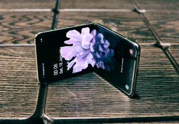 نگاهی به گوشی Galaxy Z Flip؛ تاشوی جذاب!