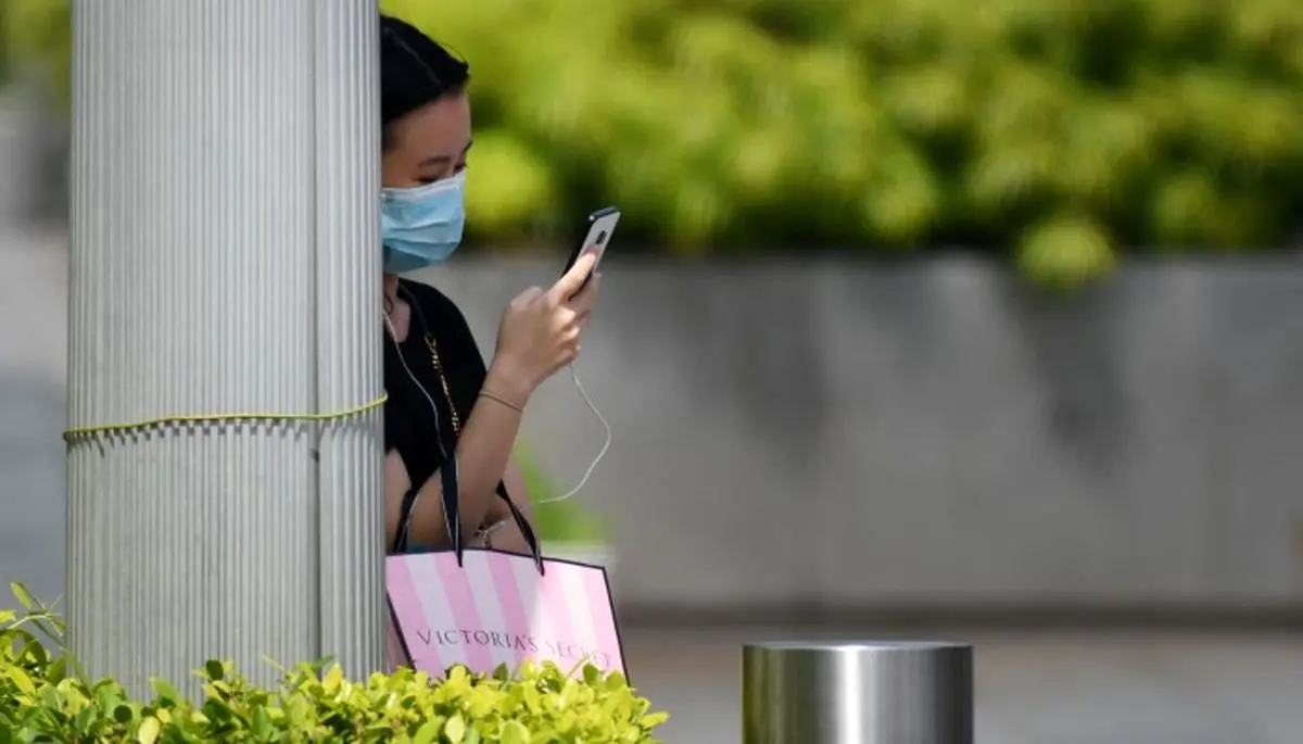 گوشی‌های هوشمند کنترل کرونا را به دست گرفتند