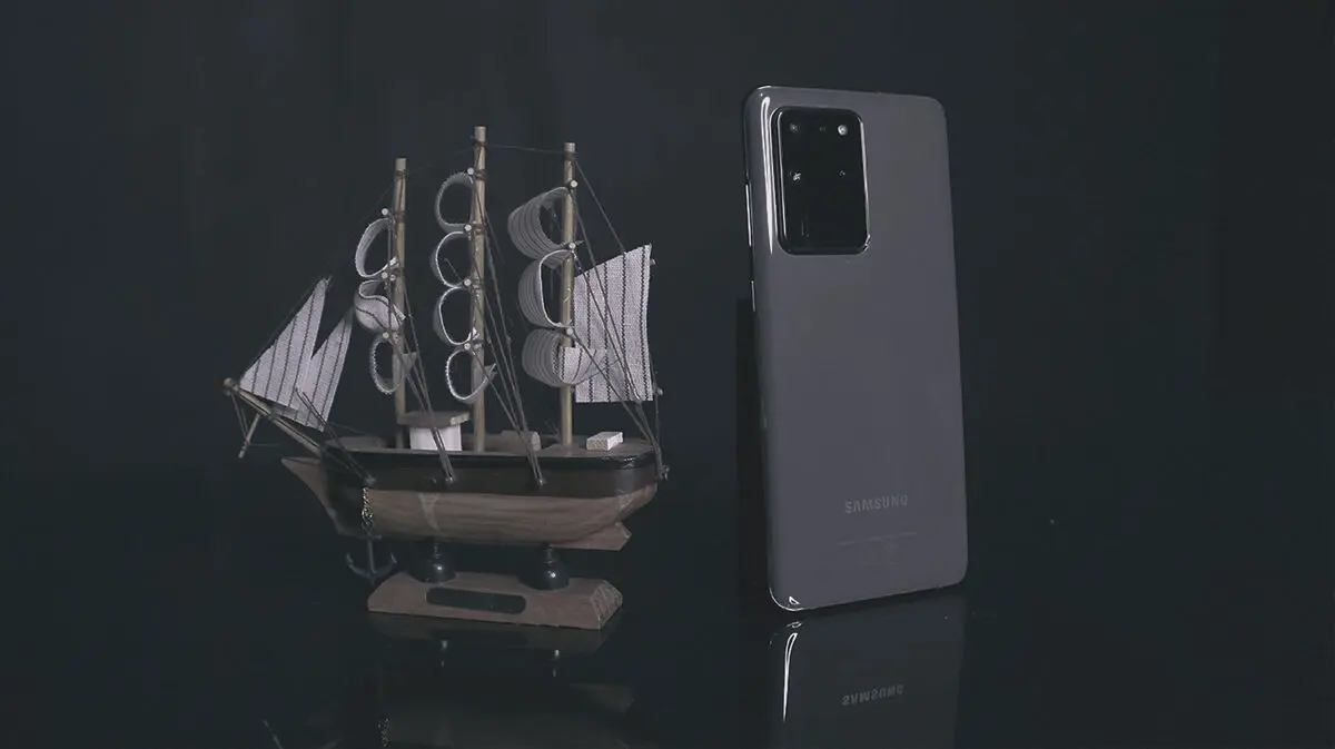 جعبه گشایی و بررسی اولیه گوشی سامسونگ Galaxy S20 Ultra