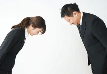 احوال پرسی بدون تماس فیزیکی مخصوص ایام کرونا!