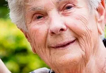 حرکت انسانی سوزان هولارتس در پیشگیری از شیوع کرونا جهانی شد