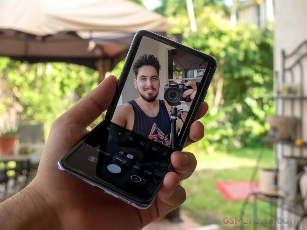 آپدیت حالت Flex Mode دوربین گوشی Samsung Galaxy Z Flip