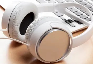 معرفی روش های مناسب برای تمیز کردن هدفون و ایرباد