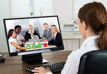 چند نکته مهم که باید پیش از برگزاری ویدیو کنفرانس در خانه به آن ها توجه کنید