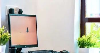 سه روش موثر برای کاهش تعداد میانبرهای دسکتاپ در ویندوز