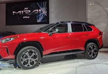 عرضه اولین خودرو تویوتا Rav4 هیبریدی با قیمتی کمتر از 40 هزار دلار