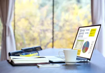 دورکاری کارمندان کدام شرکت‌های بزرگ تکنولوژی همچنان ادامه دارد؟