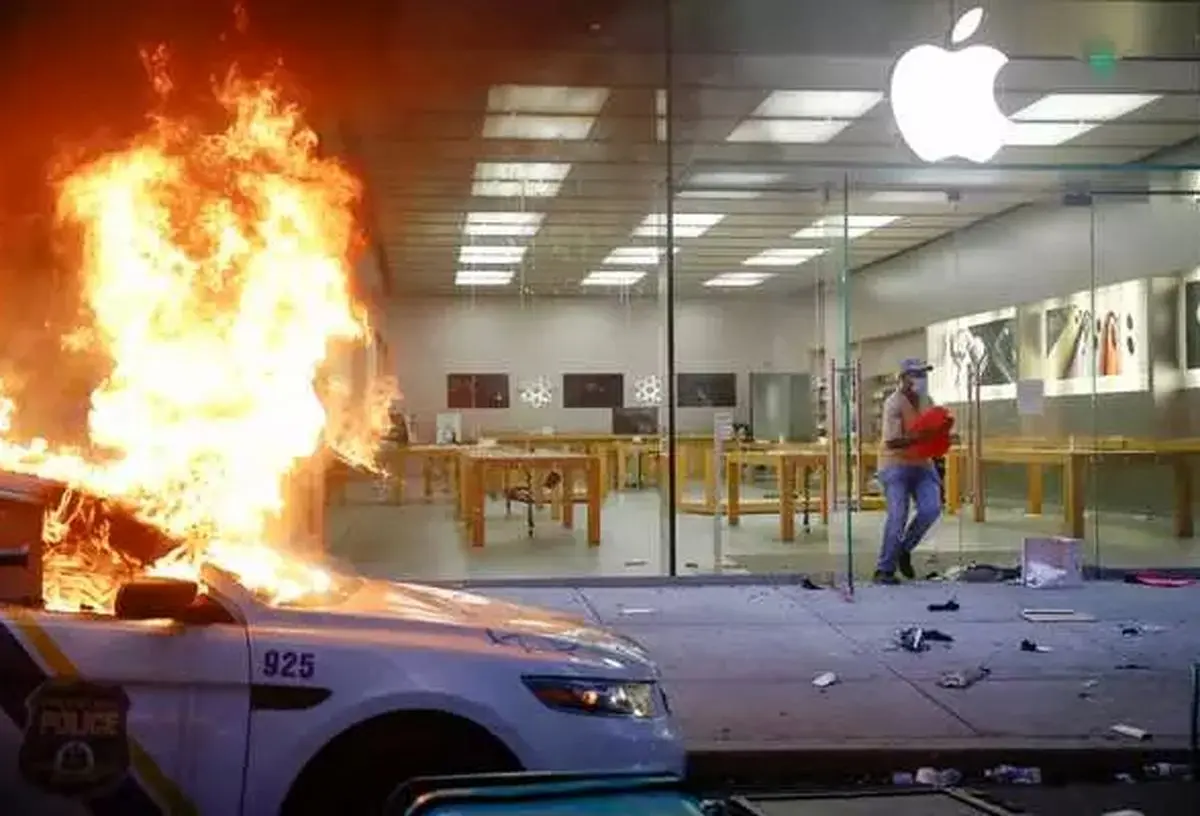 حمله به فروشگاه‌های اپل در میان هیایوی درگیری‌های اخیر آمریکا