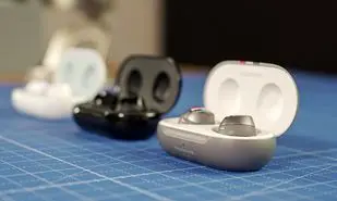 سامسونگ گلکسی بادز و بادز پلاس دسترسی صفحه اصلی را دریافت می‌کنند