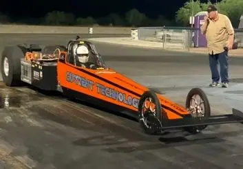 رکوردشکنی خودروی برقی با سرعت 200 مایل بر ساعت