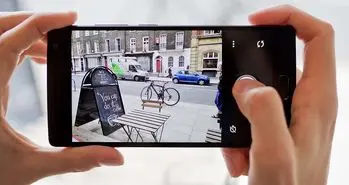 محدودیت‌های تصویرداری 4K گوشی‌ها نسبت به دوربین‌های فیلمبرداری