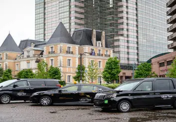 دسترسی به اوبر در توکیو به عنوان تاکسی