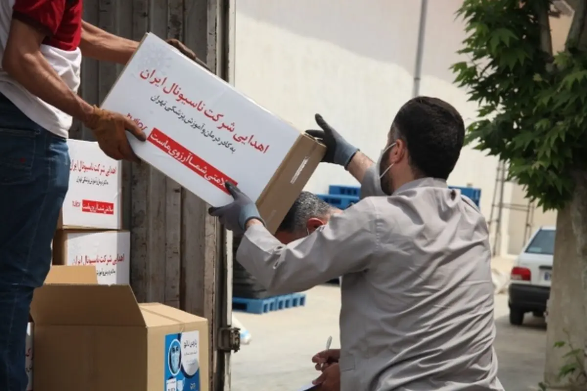 صنایع الکتریکی ناسیونال ۱۴۰ هزار ماسک به کادر درمان و پزشکی تهران اهدا کرد