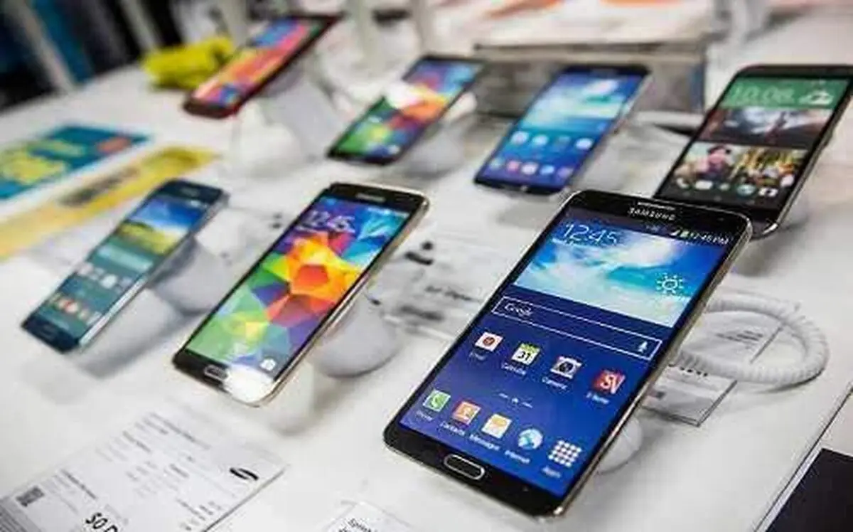 با تعامل مسئولان و فعالان قیمت تلفن همراه ۱۵ تا ۳۰ درصد کاهش یافت